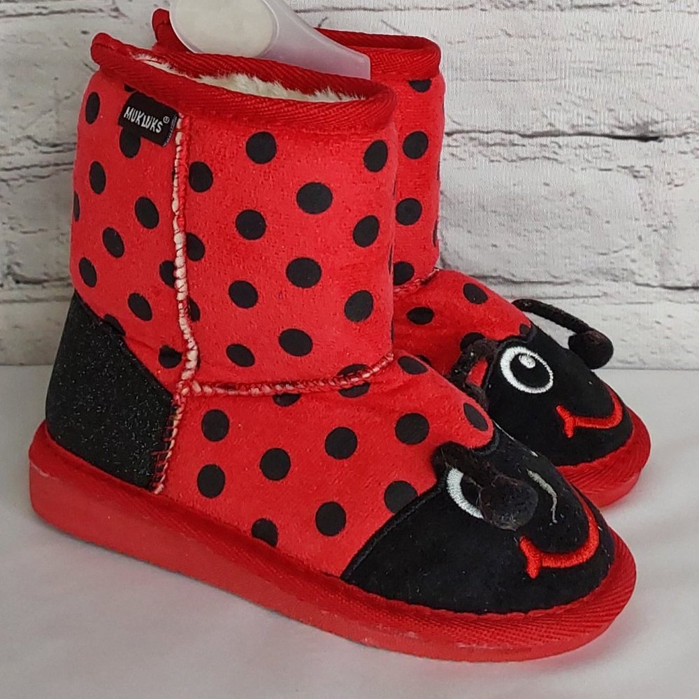 'MUK~LUKS' 'ZOO~BABIES' FUZZY LINED LADYBUG SLIP~ON BOOTS - Picture 5 of 16